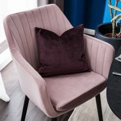 Jack & Alice Chaise avec accoudoirs Leezy G - Chêne massif / Velours - Rose vieilli / Noir 20 Jack & Alice Chaise avec accoudoirs Leezy G - Chêne massif / Velours - Rose vieilli / Noir -Chaises Boutique 1000123838 190327 07511500009 GALLERYIMAGES P000000001000123838