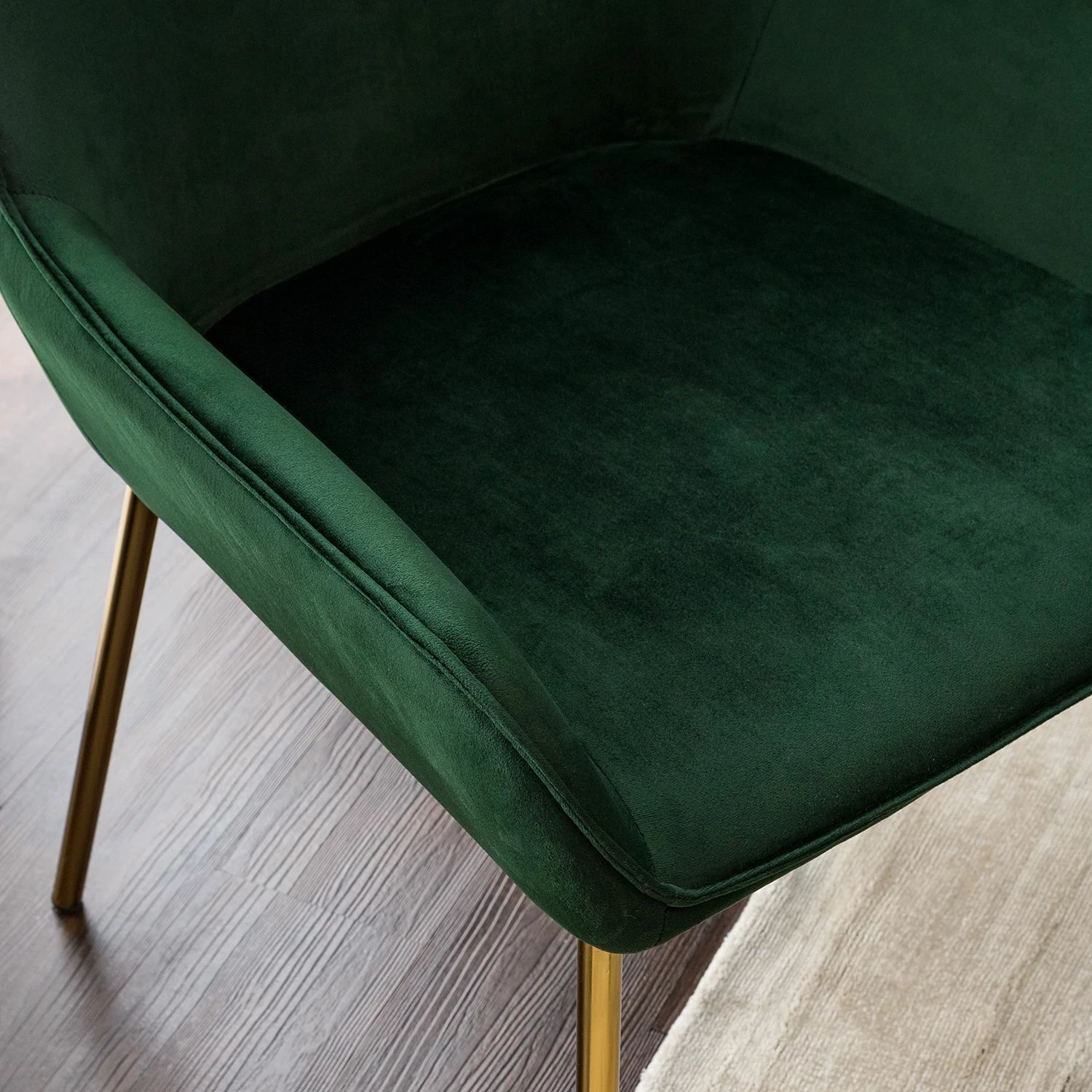 Jack & Alice Chaises capitonnées Evy (lot de 2) - Velours / Métal - Doré - Velours Sua: Vert foncé 10 Jack & Alice Chaises capitonnées Evy (lot de 2) - Velours / Métal - Doré - Velours Sua: Vert foncé – Image 8