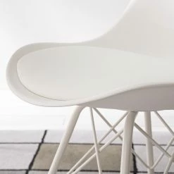 Fredriks Chaises Bonito - Blanc - Lot de 2 25 Fredriks Chaises Bonito - Blanc - Lot de 2 -Chaises Boutique 1000167292 200211 15503000015 DETAILS P000000001000167292