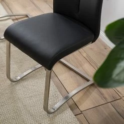 Fredriks Chaises cantilever Ratos (lot de 2) - Imitation cuir / Acier inoxydable - Noir -Chaises Boutique 1000169678 220819 040 DETAILS P000000001000169678