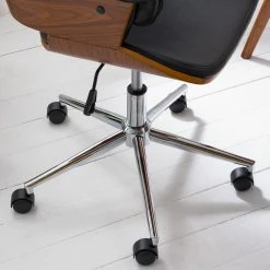 Studio Copenhagen Fauteuil de direction Zevia - Noir / Noyer -Chaises Boutique 1000176736 190614 12073200216 GALLERYIMAGES P000000001000176736