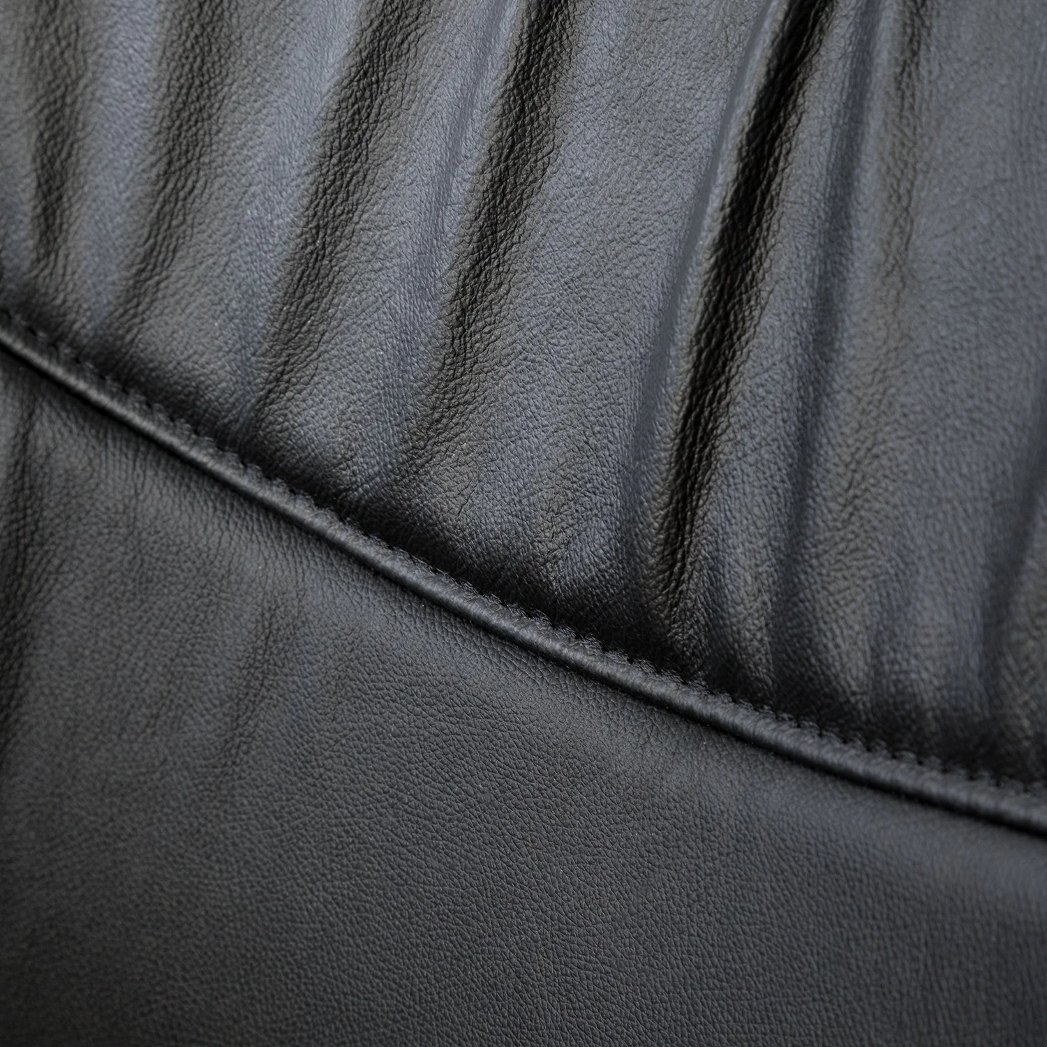 Studio Copenhagen Chaise de salle à manger Balimo - Cuir véritable / Métal - Noir 12 Studio Copenhagen Chaise de salle à manger Balimo - Cuir véritable / Métal - Noir – Image 10