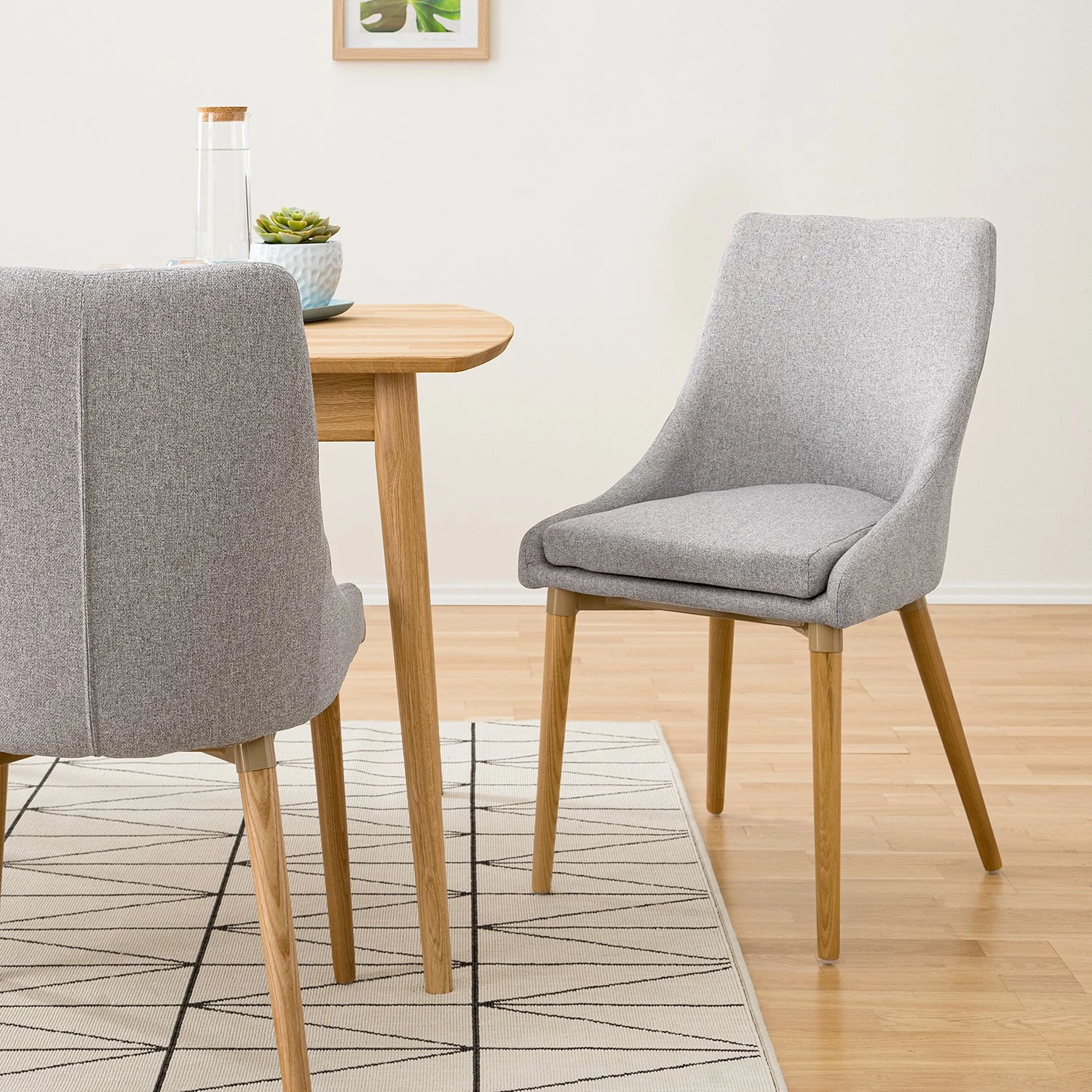 Mørteens Chaises Brea (lot de 2) - Tissu / Frêne massif - Frêne - Gris clair 4 Mørteens Chaises Brea (lot de 2) - Tissu / Frêne massif - Frêne - Gris clair – Image 2