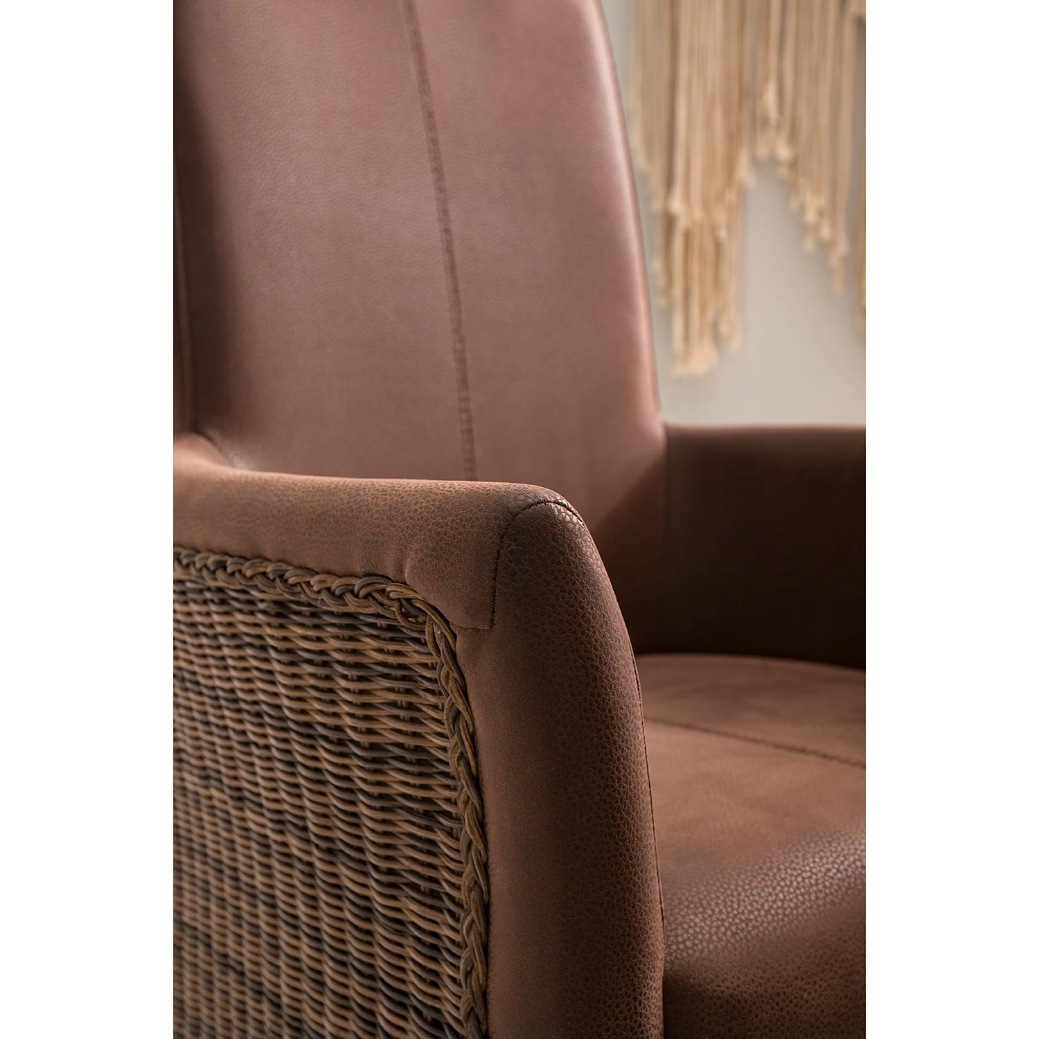 Ars Natura Chaises à accoudoirs Esquina - Imitation cuir / Rotin - Marron vintage / Marron clair chiné 14 Ars Natura Chaises à accoudoirs Esquina - Imitation cuir / Rotin - Marron vintage / Marron clair chiné – Image 12