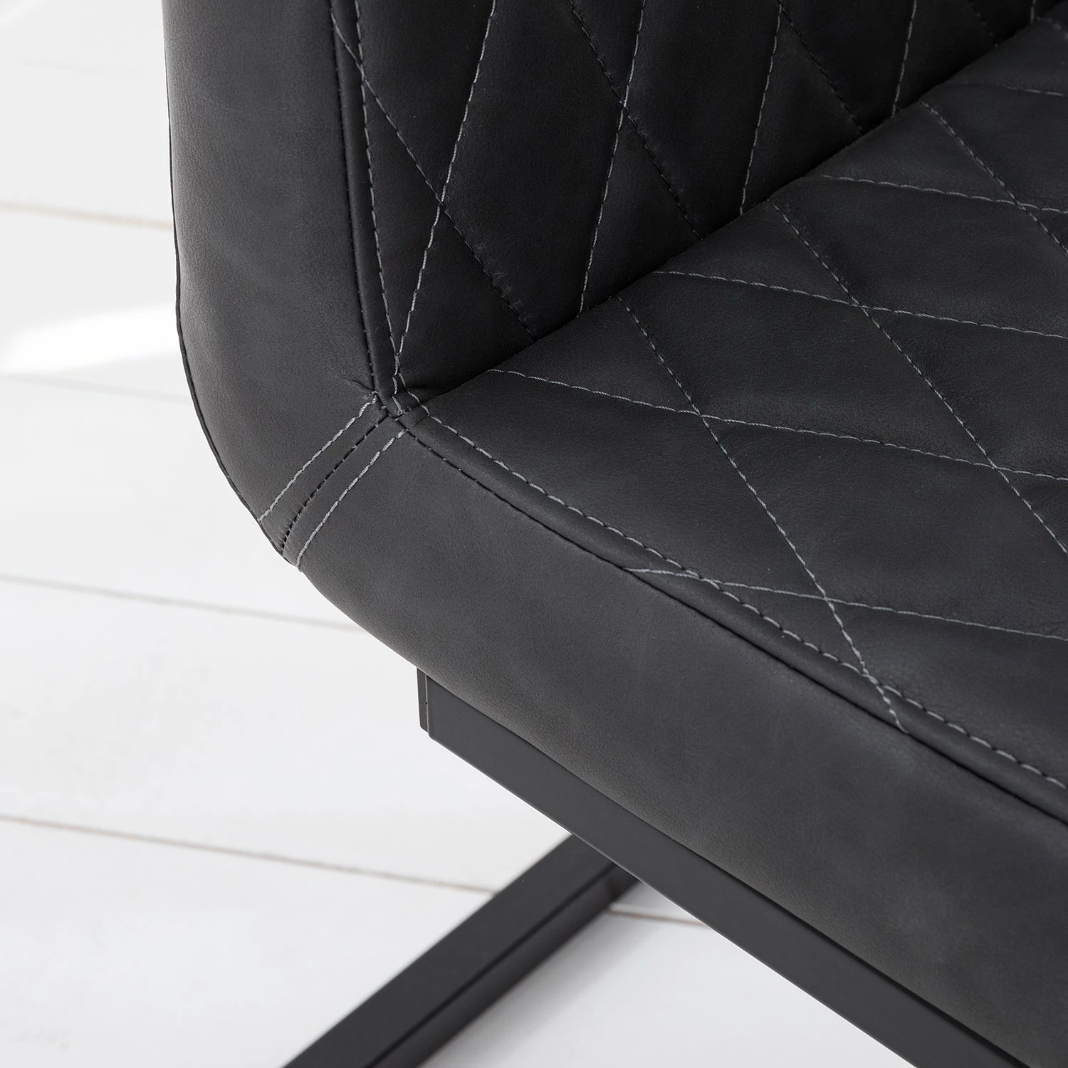 Ars manufacti Chaises Cantilever Finga IV (lot de 2) 6 Ars manufacti Chaises Cantilever Finga IV (lot de 2) – Image 4