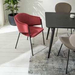 Mørteens Chaise à accoudoirs Koloa I - Velours / Acier - Bordeaux / Noir 19 Mørteens Chaise à accoudoirs Koloa I - Velours / Acier - Bordeaux / Noir -Chaises Boutique 1000205088 201229 14351600002 MOOD DETAILS P000000001000205088 mood