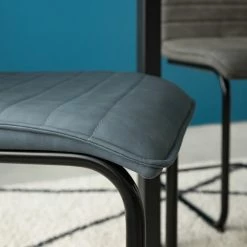 Mørteens Chaises cantilever Lylen (lot de 2) - Imitation cuir / Acier - Noir - Bleu vintage -Chaises Boutique 1000205096 201118 12545500005 DETAILS P000000001000205096