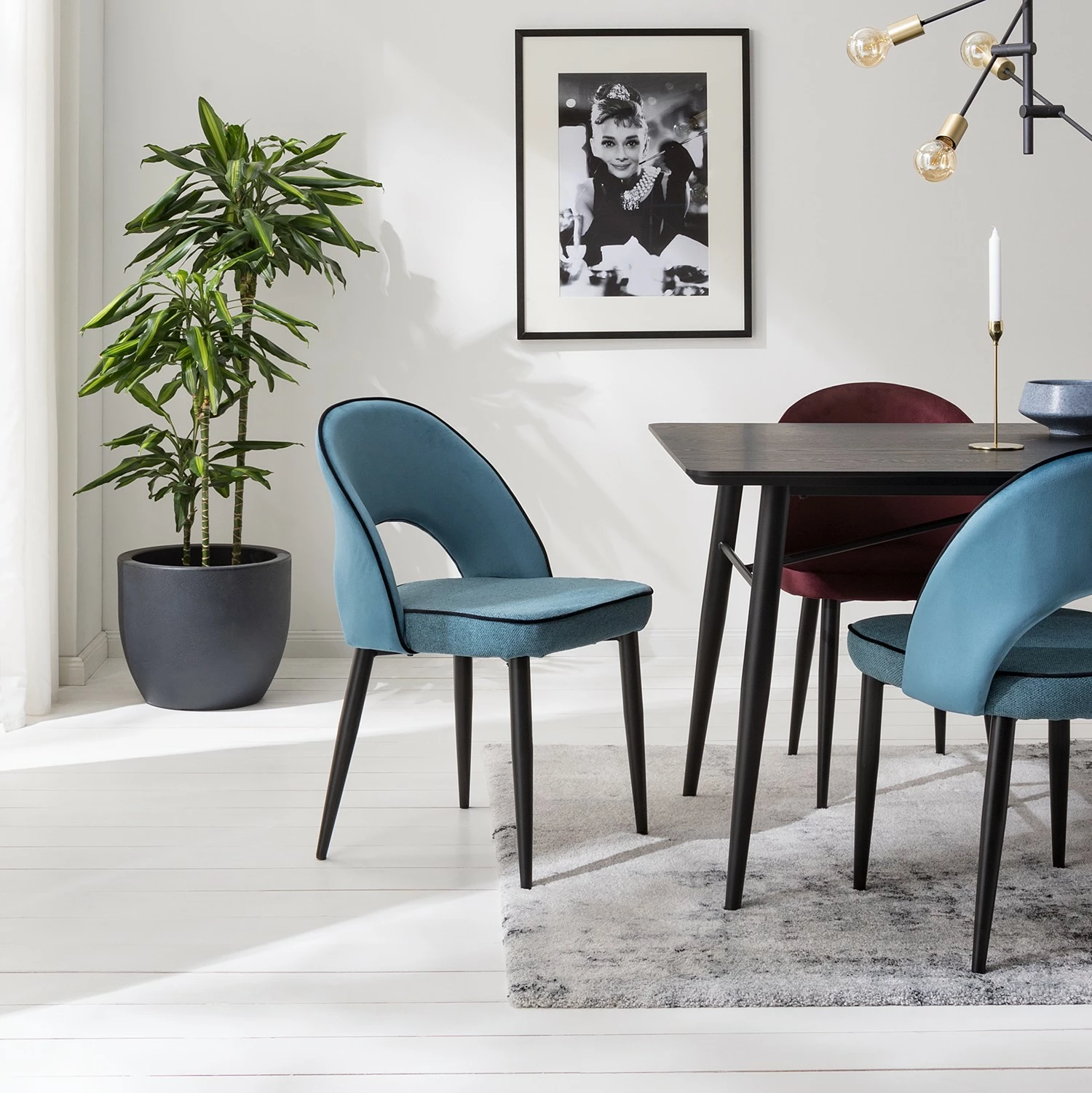 Jack & Alice Chaises capitonnées Jacky (lot de 2) - Tissu & velours / Métal - Gris chiné / Noir 4 Jack & Alice Chaises capitonnées Jacky (lot de 2) - Tissu & velours / Métal - Gris chiné / Noir – Image 2