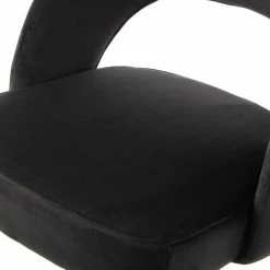 Kayoom Chaises capitonnées Courtney (lot de 2) - Velours / Partiellement en eucalyptus massif - Noir / Doré 15 Kayoom Chaises capitonnées Courtney (lot de 2) - Velours / Partiellement en eucalyptus massif - Noir / Doré -Chaises Boutique 1000214236 200529 06084100461 DETAILS P000000001000214236