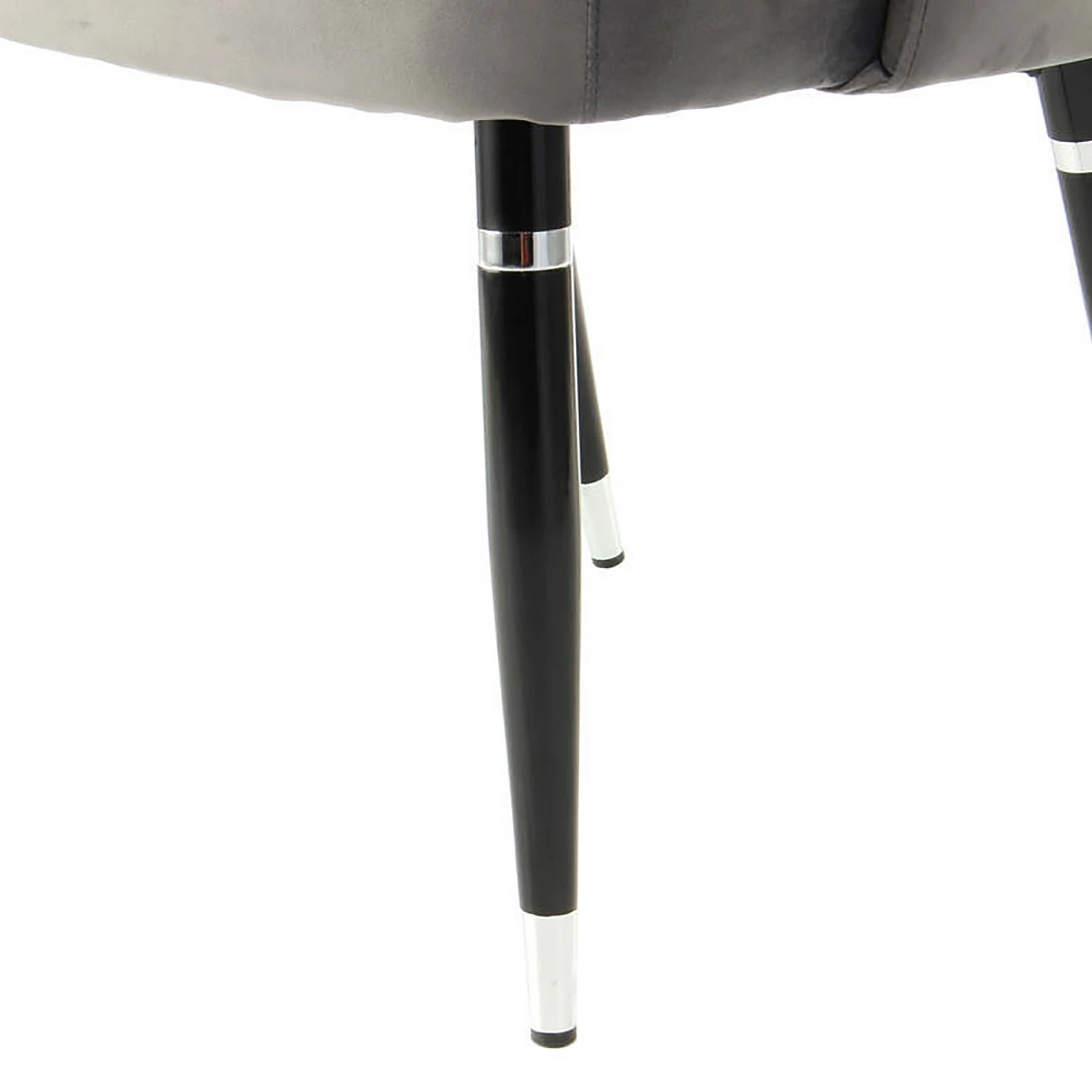 Kayoom Chaises capitonnées Courtney (lot de 2) - Velours / Partiellement en eucalyptus massif - Gris / Argenté 8 Kayoom Chaises capitonnées Courtney (lot de 2) - Velours / Partiellement en eucalyptus massif - Gris / Argenté – Image 6