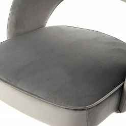 Kayoom Chaises capitonnées Courtney (lot de 2) - Velours / Partiellement en eucalyptus massif - Gris / Argenté 15 Kayoom Chaises capitonnées Courtney (lot de 2) - Velours / Partiellement en eucalyptus massif - Gris / Argenté -Chaises Boutique 1000214239 200529 06085700485 DETAILS P000000001000214239