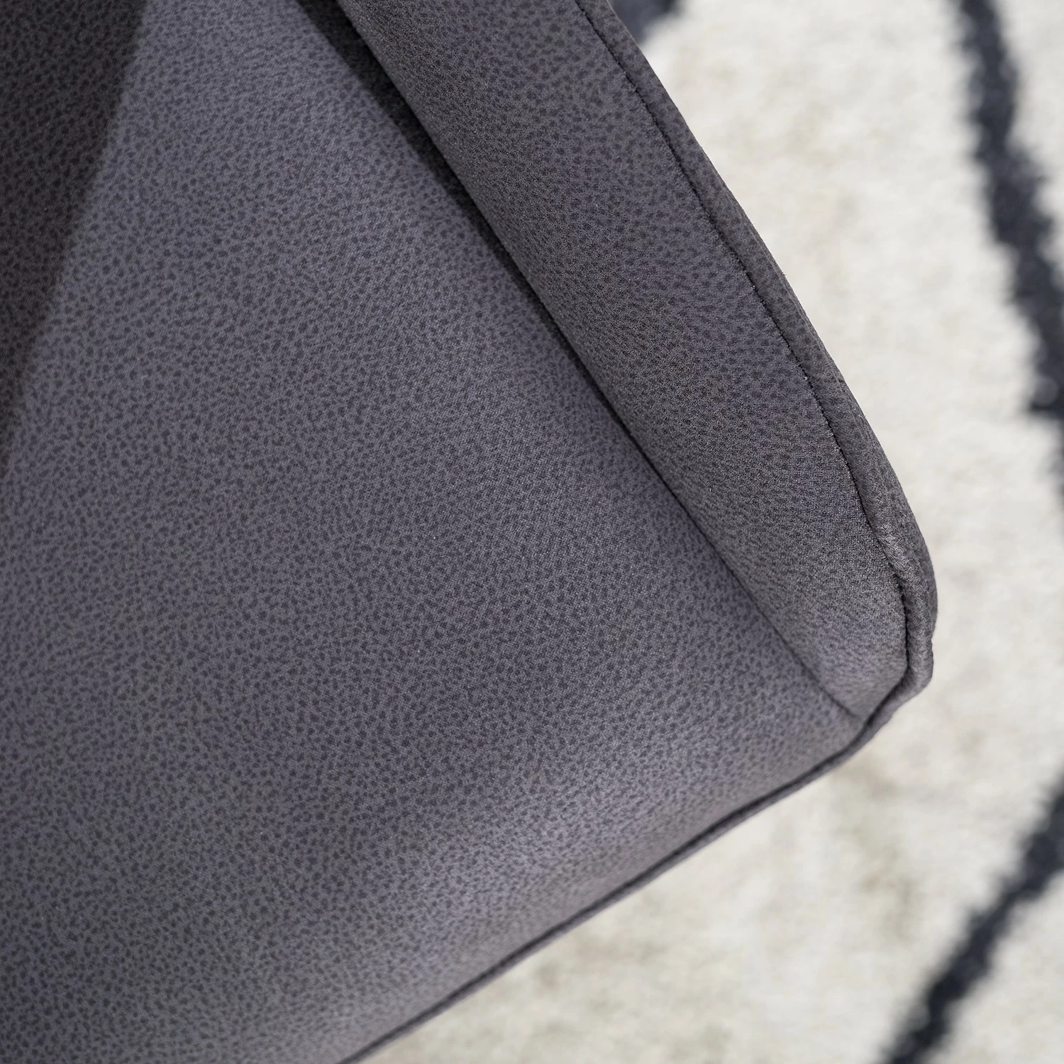 Fredriks Chaises cantilever Nadros (lot de 2) - Microfibre / Métal - Gris vintage / Noir mat 10 Fredriks Chaises cantilever Nadros (lot de 2) - Microfibre / Métal - Gris vintage / Noir mat – Image 8