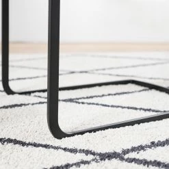 Fredriks Chaises cantilever Nadros (lot de 2) - Microfibre / Métal - Gris vintage / Noir mat 25 Fredriks Chaises cantilever Nadros (lot de 2) - Microfibre / Métal - Gris vintage / Noir mat -Chaises Boutique 1000218451 220330 033 DETAILS P000000001000218451