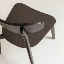 Norrwood Chaises Sakyla (lot de 2) - Frêne foncé 12 Norrwood Chaises Sakyla (lot de 2) - Frêne foncé -Chaises Boutique 1000225984 200917 06363900035 DETAILS P000000001000225984