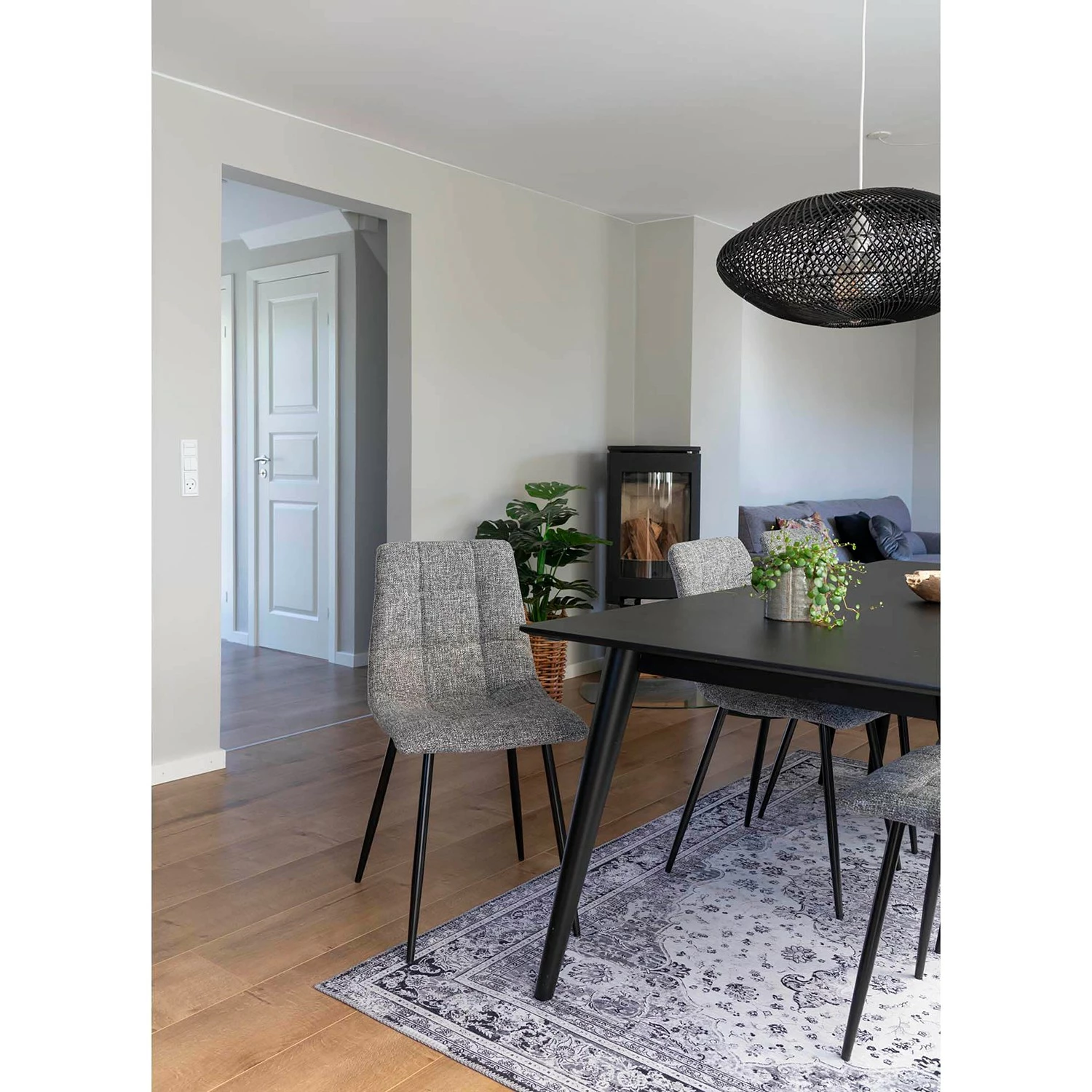 Loftscape Chaises capitonnées Ormoy III (lot de 2) - Tissu / Acier - Gris / Noir 4 Loftscape Chaises capitonnées Ormoy III (lot de 2) - Tissu / Acier - Gris / Noir – Image 2