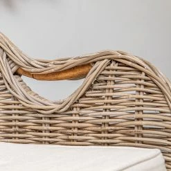 Naturoo Fauteuil Lozon - Rotin / Tissu - Gris Kubu / Crème 18 Naturoo Fauteuil Lozon - Rotin / Tissu - Gris Kubu / Crème -Chaises Boutique 1000240169 210115 08034700008 DETAILS P000000001000240169