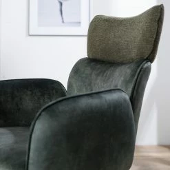 Jack & Alice Chaise à accoudoirs Aveluy - Velours et tissu / Métal - Vert foncé 27 Jack & Alice Chaise à accoudoirs Aveluy - Velours et tissu / Métal - Vert foncé -Chaises Boutique 1000255059 220401 031 DETAILS P000000001000255059