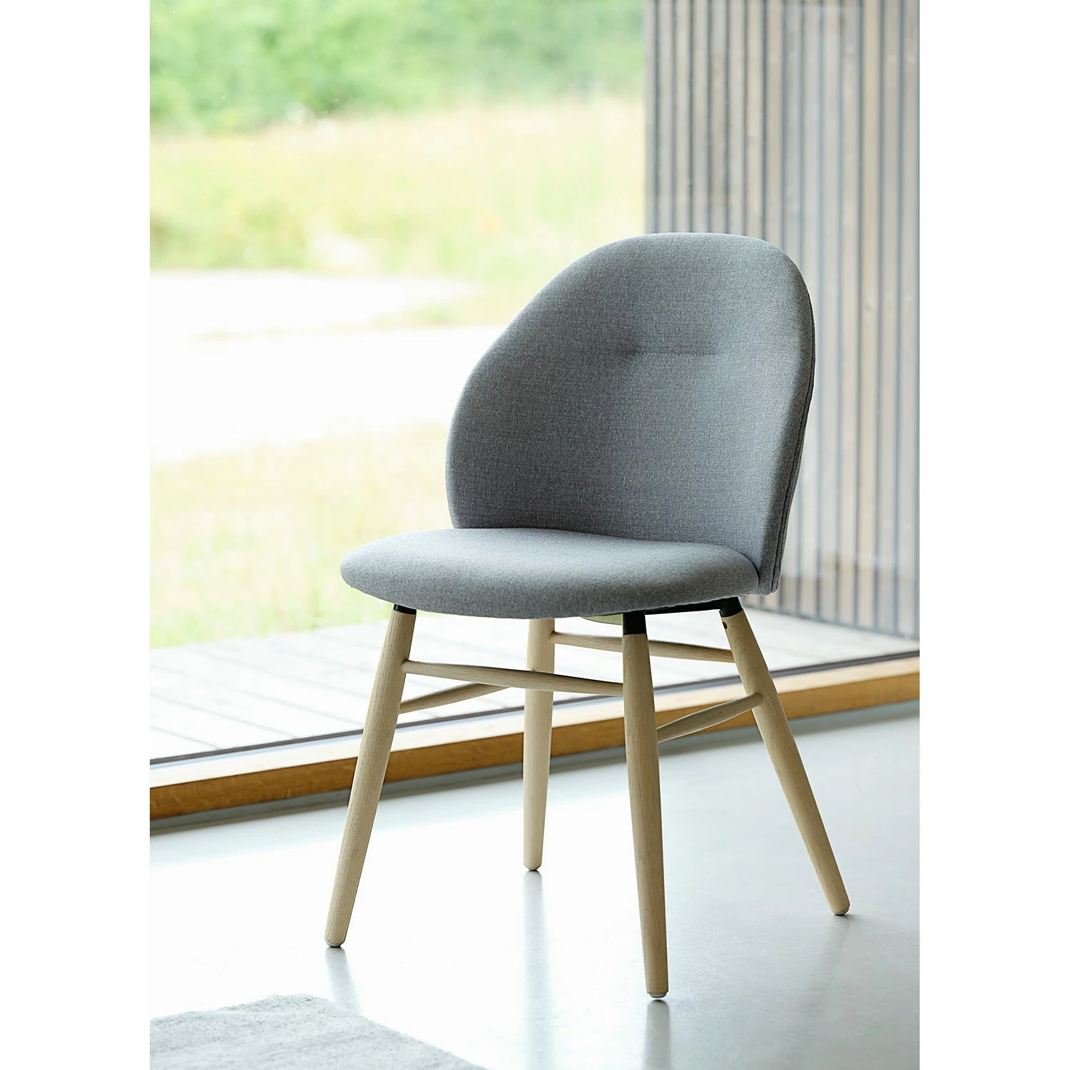 Norrwood Chaise Epalia - Tissu / Chêne massif - Gris clair / Chêne 4 Norrwood Chaise Epalia - Tissu / Chêne massif - Gris clair / Chêne – Image 2