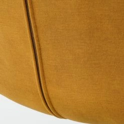 Ars manufacti Chaises capitonnées Yves (lot de 2) - Ocre -Chaises Boutique 1000270000 220506 065 DETAILS P000000001000270000