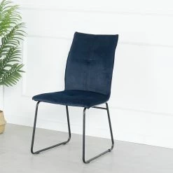 Ars manufacti Chaises capitonnées Veera (lot de 2) - Bleu nuit -Chaises Boutique 1000270012 220506 020 MOOD DETAILS P000000001000270012 mood