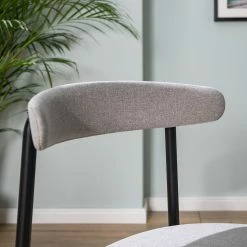 Studio Copenhagen Chaises Embi (lot de 2) - Tissu / Métal - Gris / Noir 19 Studio Copenhagen Chaises Embi (lot de 2) - Tissu / Métal - Gris / Noir -Chaises Boutique 1000273482 220728 022 MOOD DETAILS P000000001000273482 mood