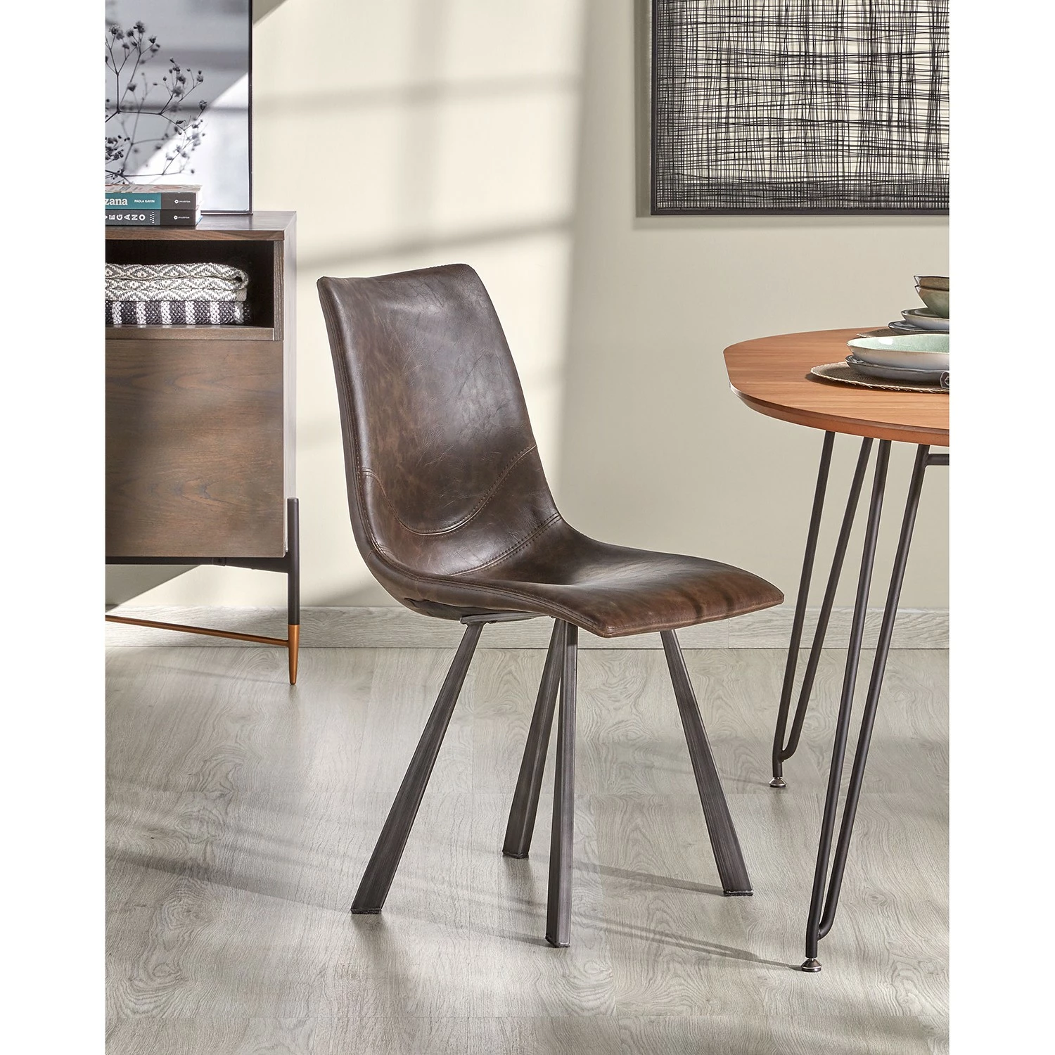 Fredriks Chaises Tryon (lot de 4) - Imitation cuir / Acier - Marron foncé vintage / Marron foncé 4 Fredriks Chaises Tryon (lot de 4) - Imitation cuir / Acier - Marron foncé vintage / Marron foncé – Image 2