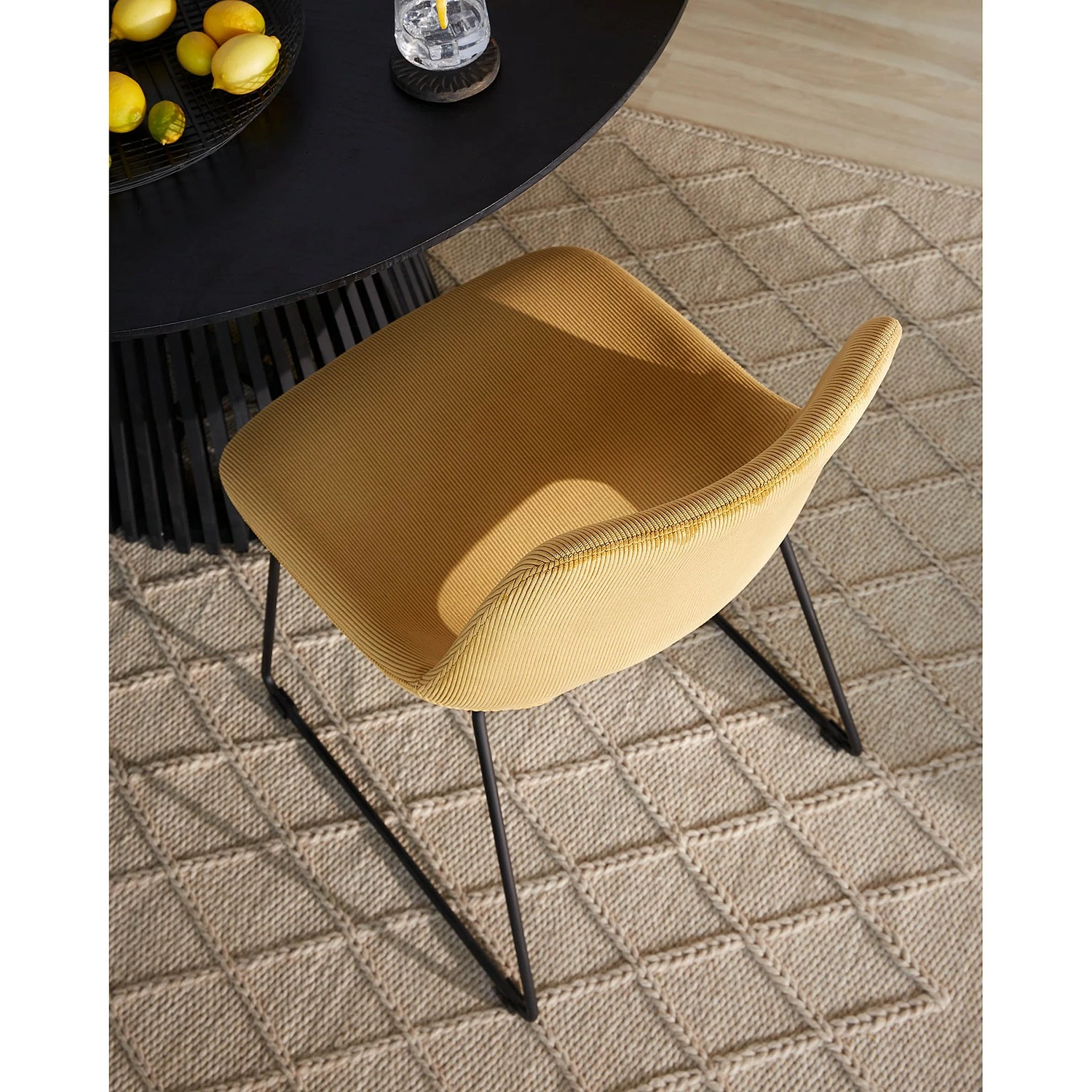 Fredriks Chaises Zara (lot de 2) - Jaune moutarde 5 Fredriks Chaises Zara (lot de 2) - Jaune moutarde – Image 3