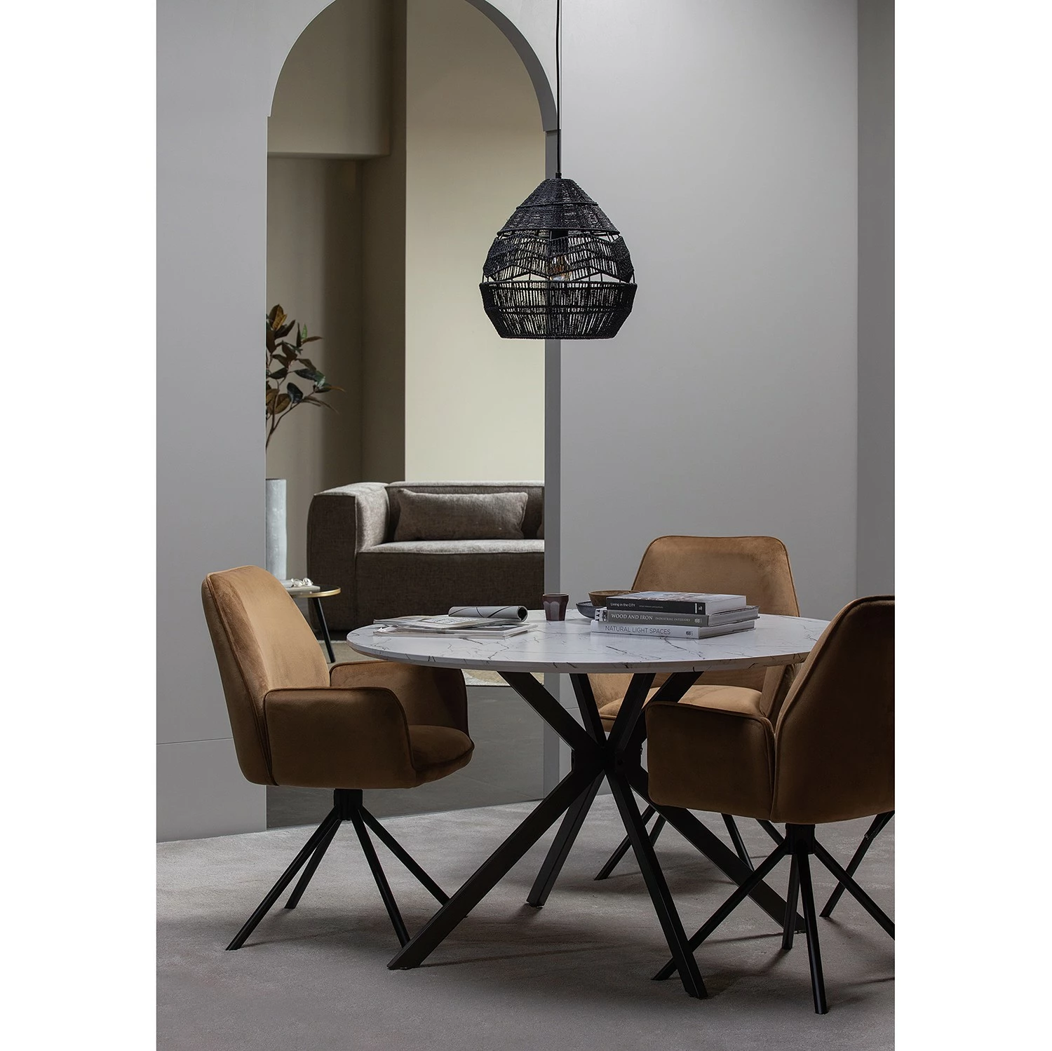 Red Living Chaises à accoudoirs Atina (lot de 2) - Marron clair 4 Red Living Chaises à accoudoirs Atina (lot de 2) - Marron clair – Image 2