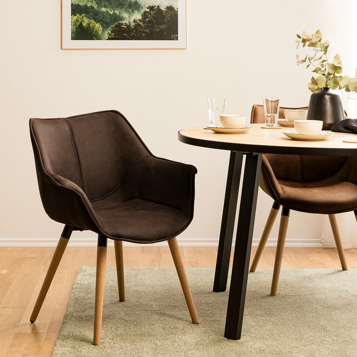 Ars manufacti Chaise à accoudoirs Kantii I - Microfibre / Chêne massif - Marron foncé vintage - Lot de 2 4 Ars manufacti Chaise à accoudoirs Kantii I - Microfibre / Chêne massif - Marron foncé vintage - Lot de 2 – Image 2