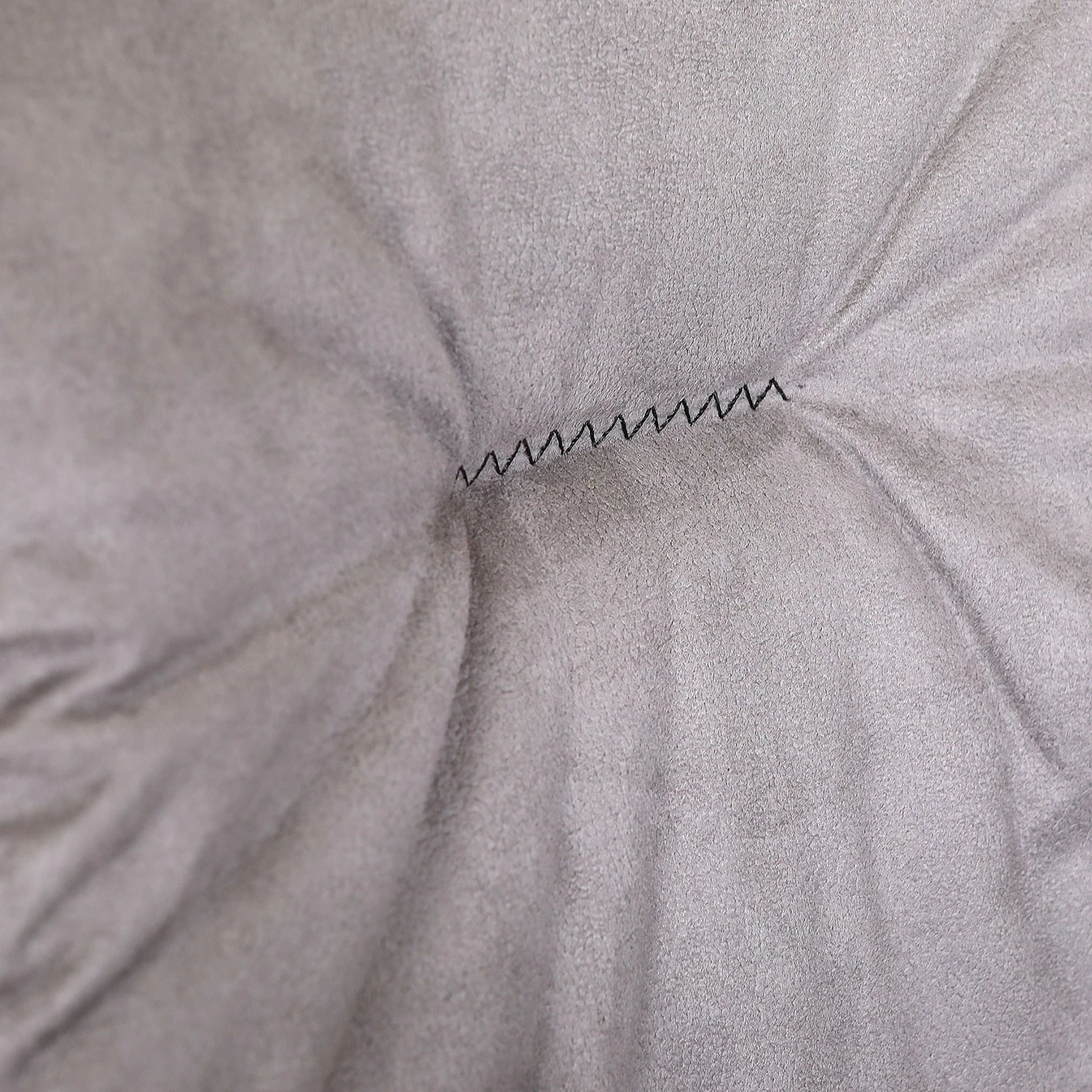 Red Living Chaise capitonnée Wilbur II - Platine 6 Red Living Chaise capitonnée Wilbur II - Platine – Image 4