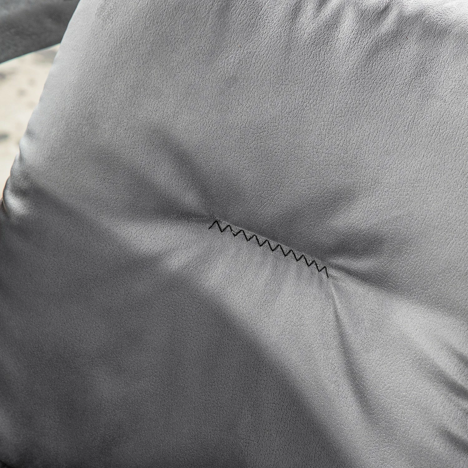 Red Living Chaise capitonnée Wilbur II - Platine 13 Red Living Chaise capitonnée Wilbur II - Platine – Image 11