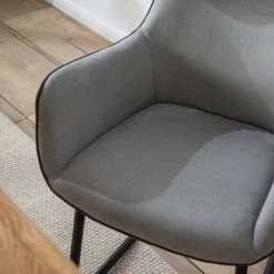 Fredriks Chaise à accoudoirs Altoona - Tissage à plat / Métal - Gris foncé et gris clair / Noir mat -Chaises Boutique 1000285151 220819 040 DETAILS P000000001000285151