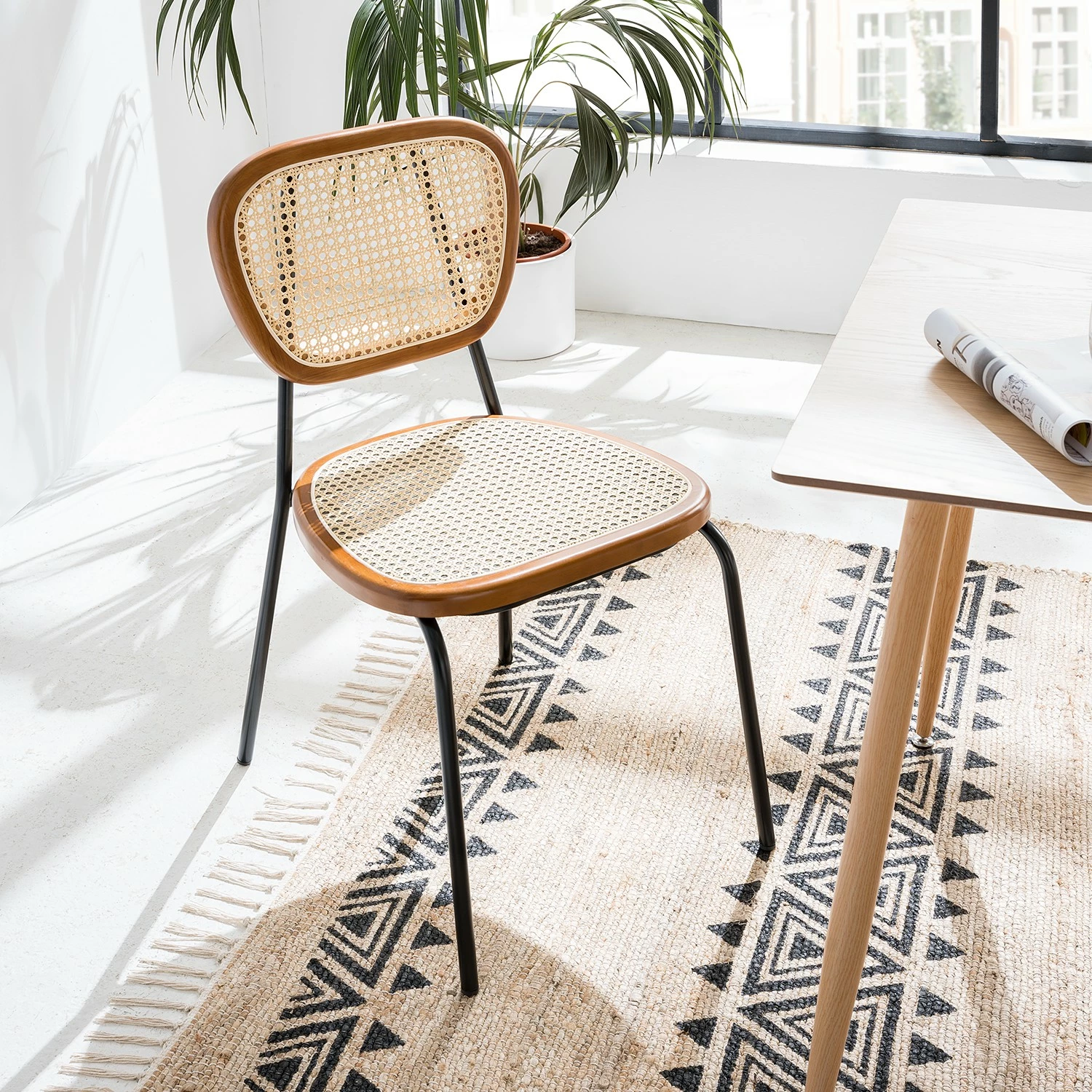 Maison Belfort Chaises Ramona (lot de 2) - Rotin & Hêtre massif / Acier - Beige & Hêtre / Chrome 5 Maison Belfort Chaises Ramona (lot de 2) - Rotin & Hêtre massif / Acier - Beige & Hêtre / Chrome – Image 3