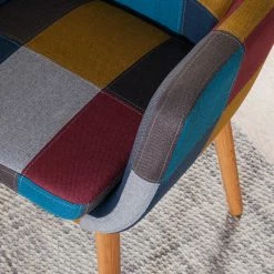 Mørteens Chaise à accoudoirs Nicholas III - Tissu Cors: Patchwork: Multicolore -Chaises Boutique armlehnenstuhl nicholas iii webstoff eiche massiv grau bordeaux 4185680